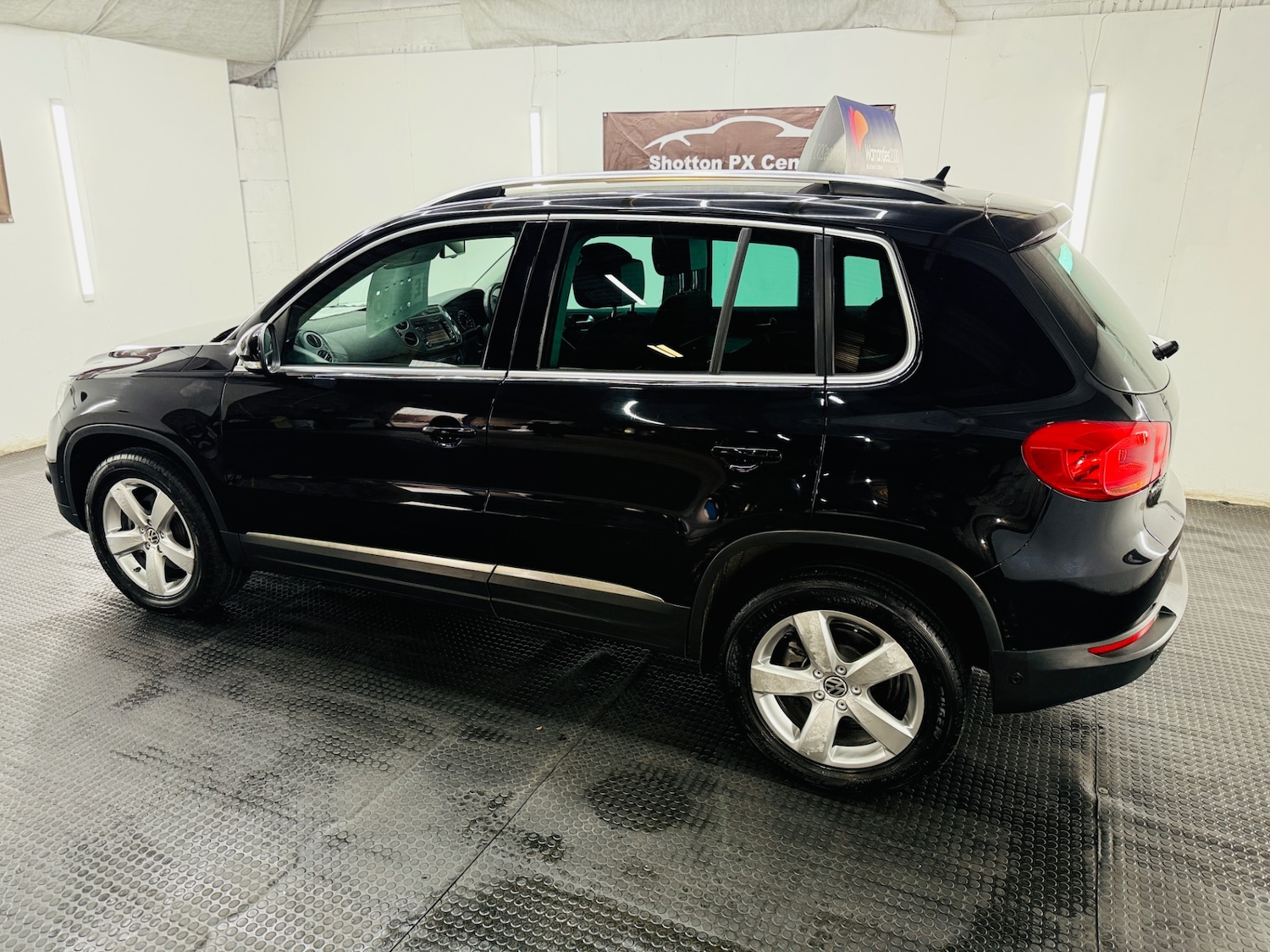 Used Volkswagen Tiguan 2012 for sale - 78094793: Photo 3