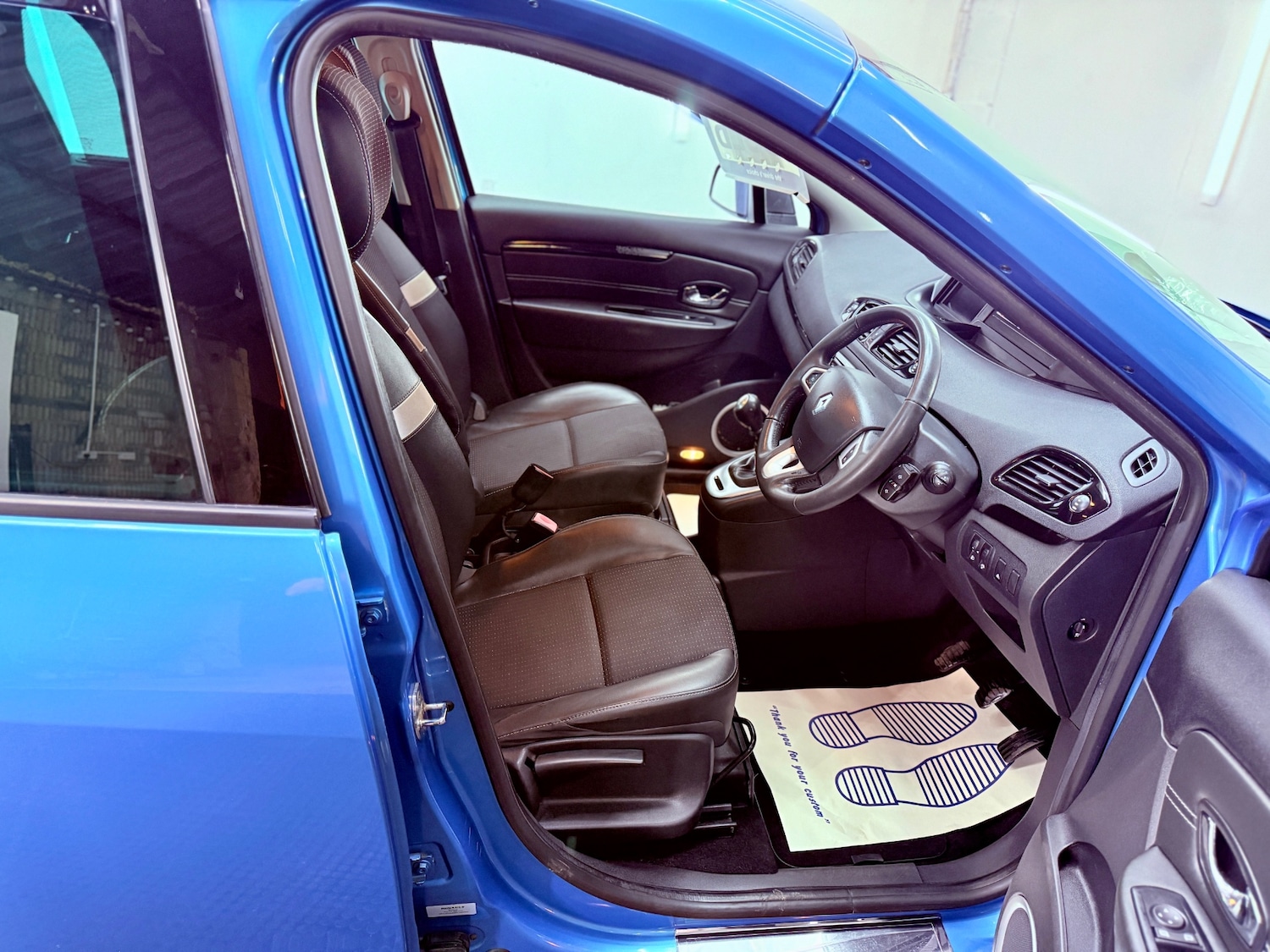 Used Renault Scenic 2012 for sale - 76861961: Photo 16