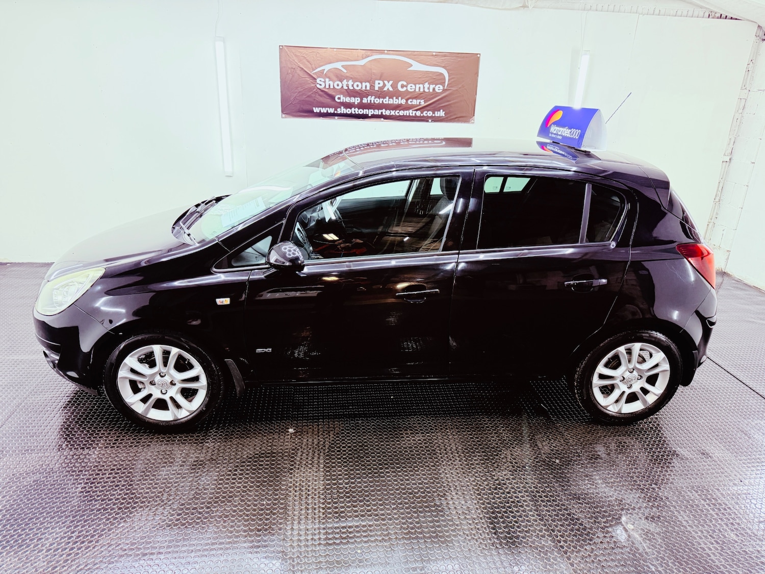 Used Vauxhall Corsa 2009 for sale - 77379425: Photo 2