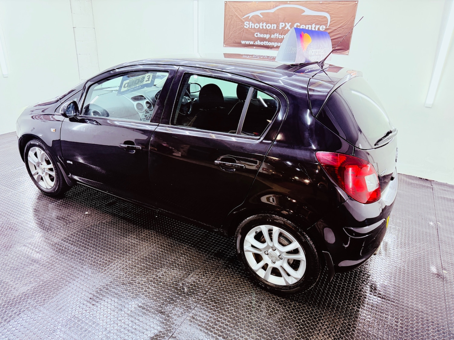 Used Vauxhall Corsa 2009 for sale - 77379425: Photo 3