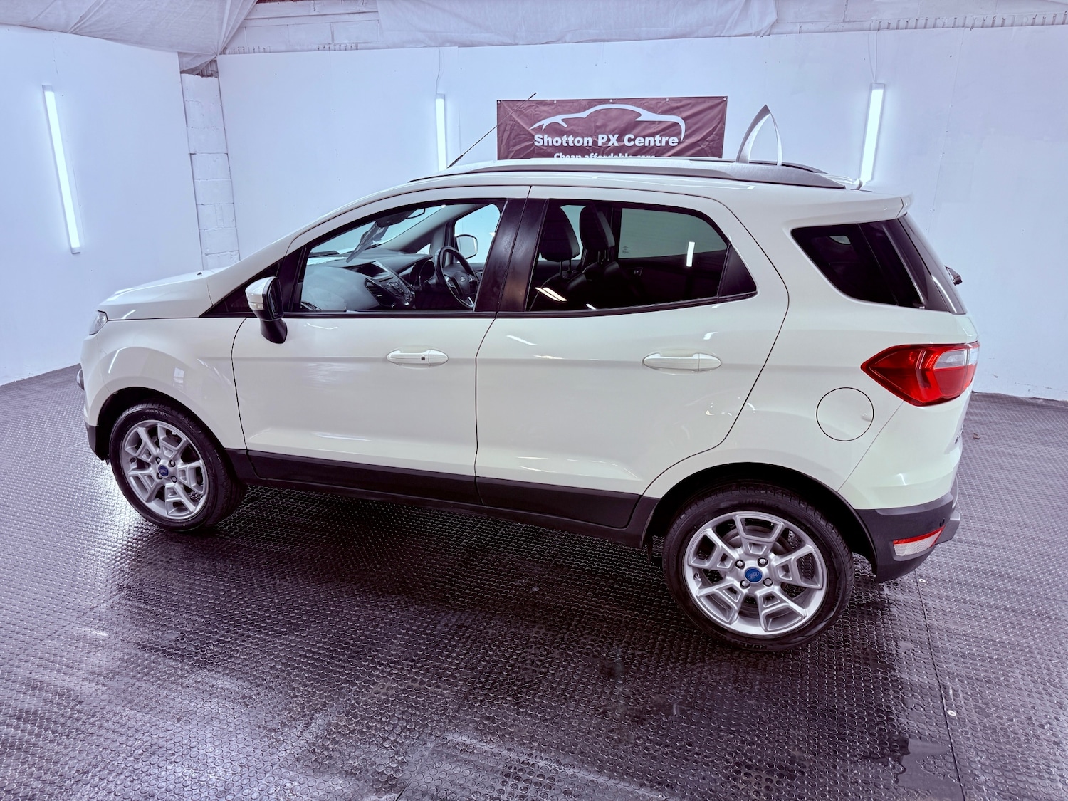 Used Ford Ecosport 2015 for sale - 76687473: Photo 3