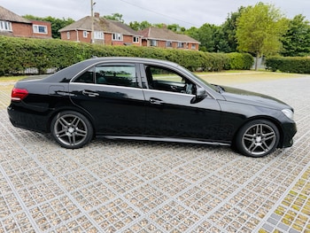 Used Mercedes-Benz E Class 2014 for sale - 79120732: Photo