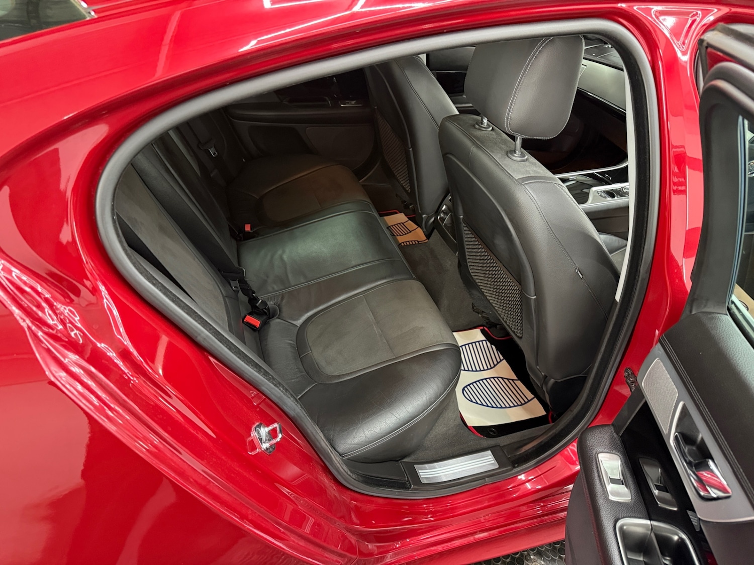 Used Jaguar XF 2012 for sale - 78031823: Photo 15