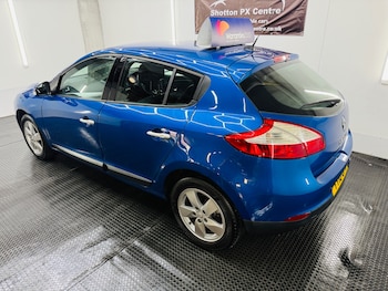 Used Renault Megane 2010 for sale - 79266662: Photo