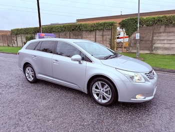 2010 (60) - 2.0 D-4D T4 Nav 5dr
