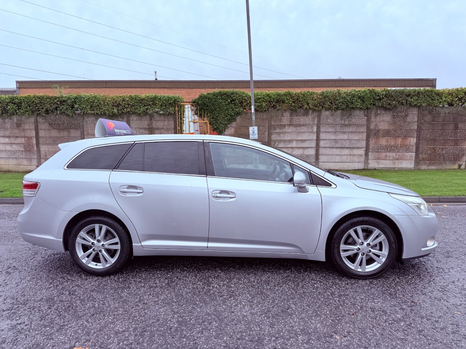 Used Toyota Avensis 2010 for sale - 76148508: Photo 2