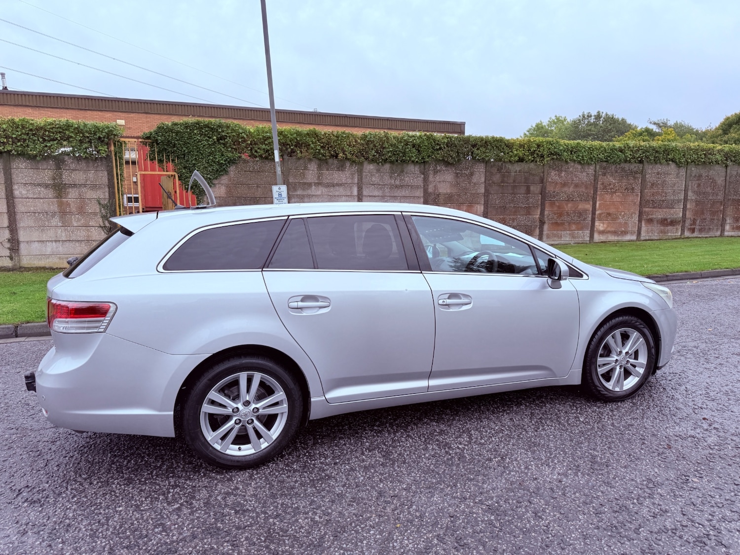 Used Toyota Avensis 2010 for sale - 76148508: Photo 3