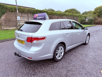 Used Toyota Avensis 2010 for sale - 76148508: Photo 4