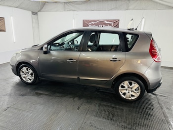 Used Renault Scenic 2011 for sale - 78900842: Photo