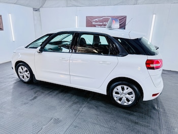 Used Citroen C4 Picasso 2016 for sale - 78546042: Photo