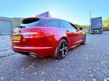 Used Jaguar XF 2015 for sale - 76322548: Photo