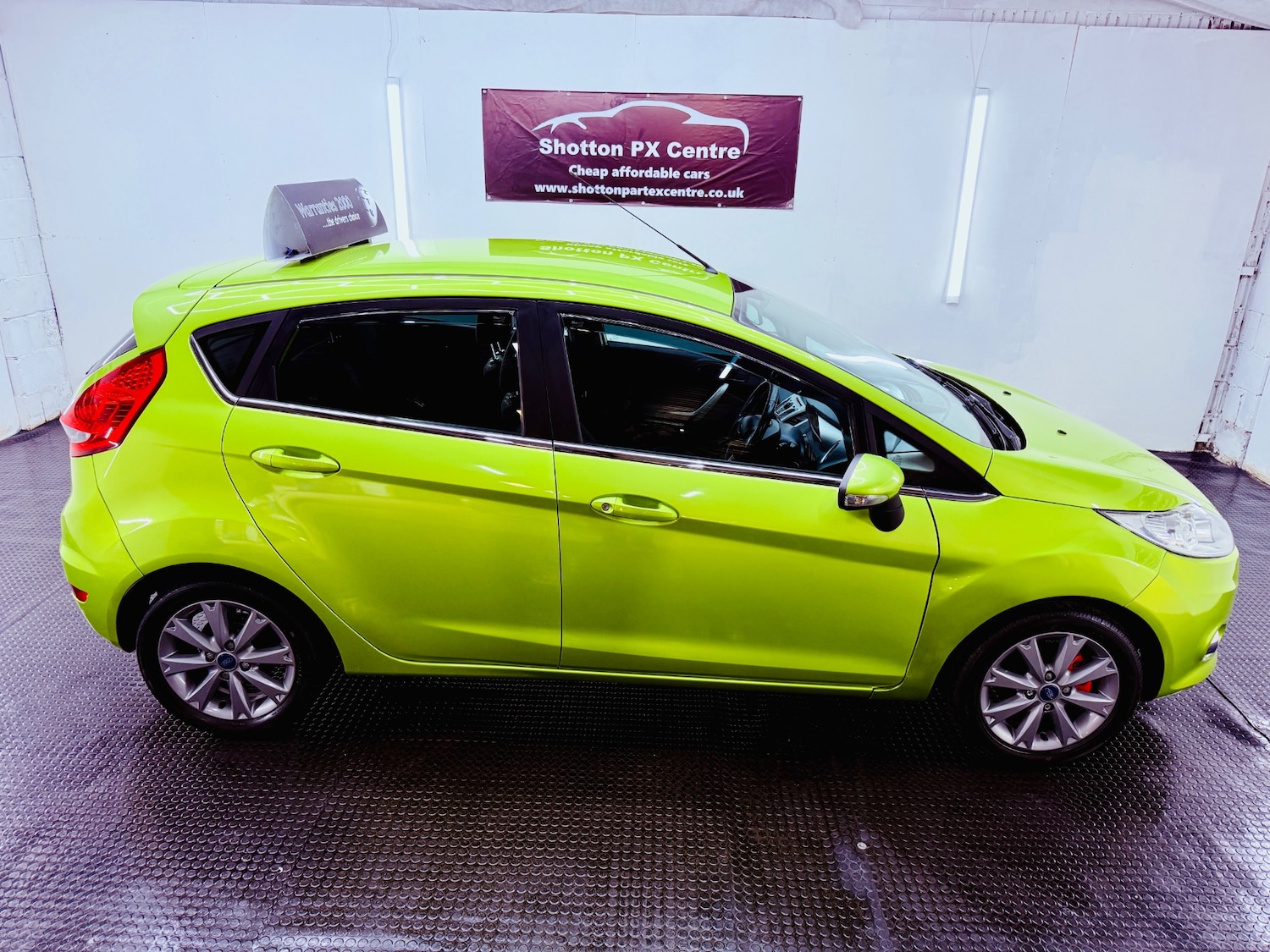 Used Ford Fiesta 2009 for sale - 77618931: Photo 9