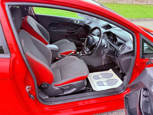 Used Ford Fiesta 2015 for sale - 75985099: Photo 13