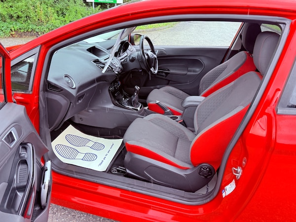 Used Ford Fiesta 2015 for sale - 75985099: Photo 15