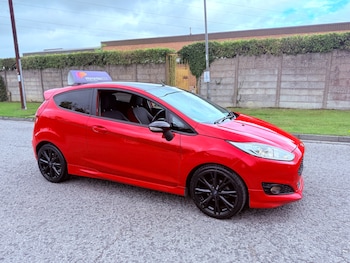 2015 (15) - 1.0 EcoBoost 140 Zetec S Red 3dr