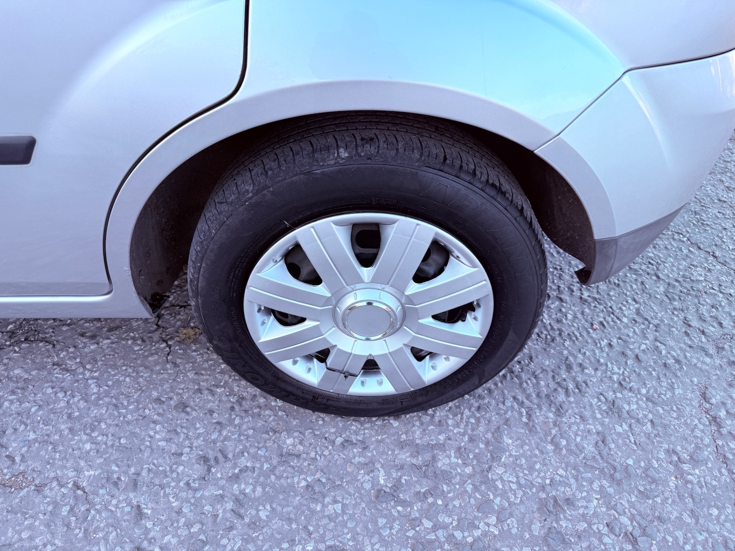 Used Ford Fiesta 2004 for sale - 76401971: Photo 12