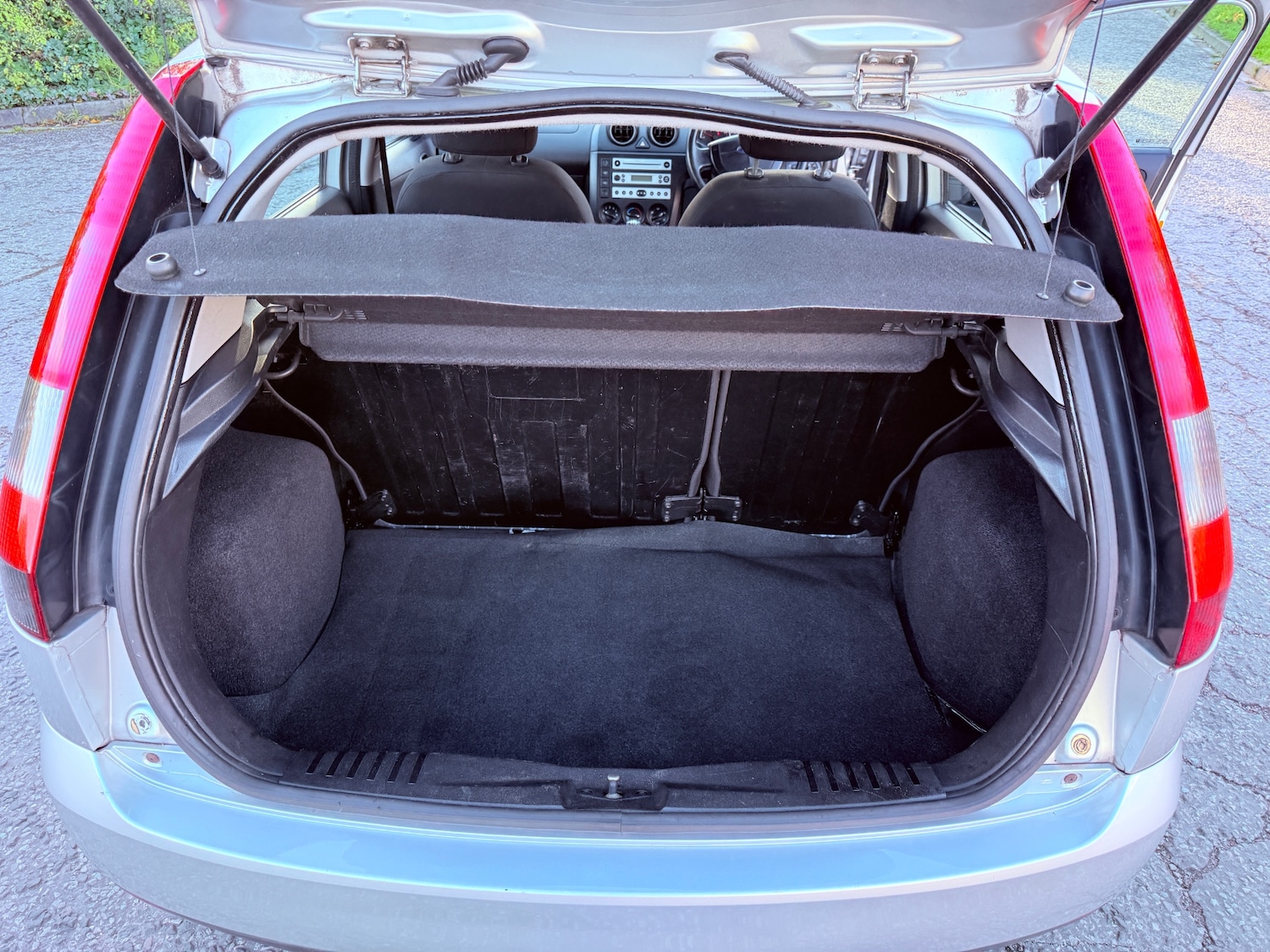 Used Ford Fiesta 2004 for sale - 76401971: Photo 17