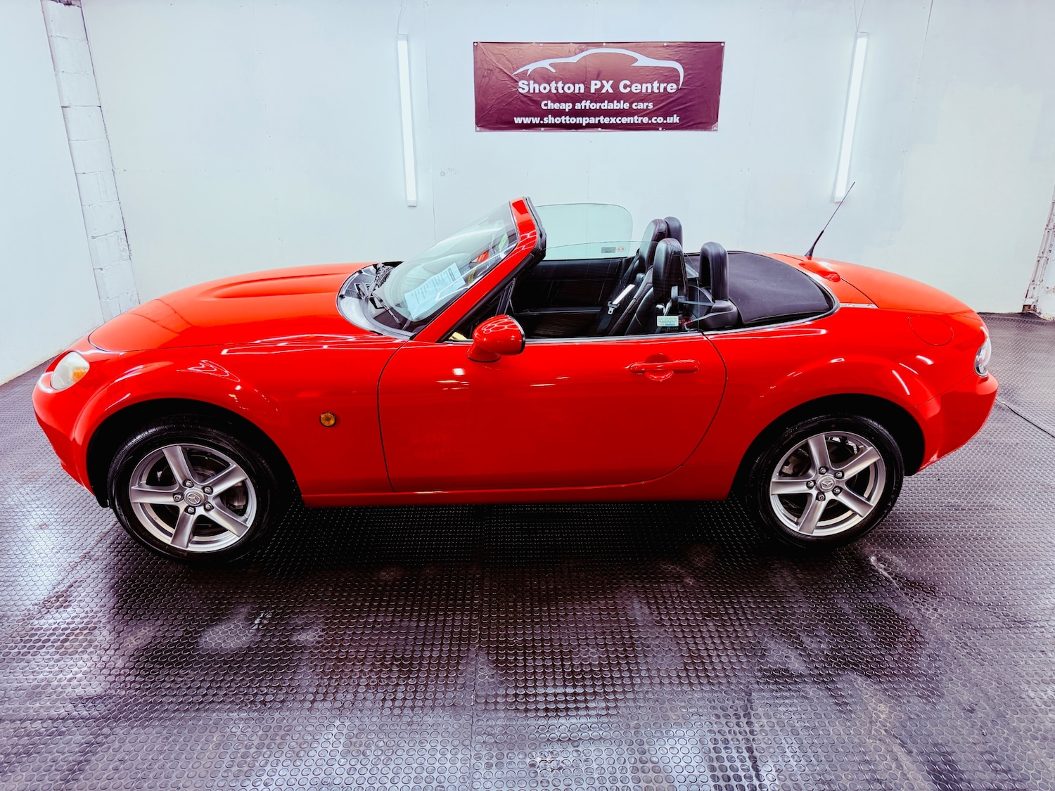 Used Mazda MX-5 2006 for sale - 77592263: Photo 2