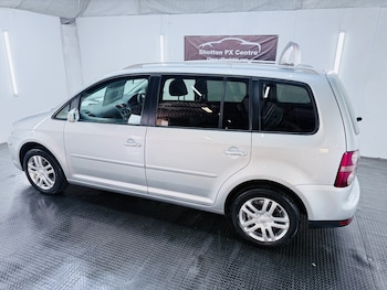 Used Volkswagen Touran 2007 for sale - 78497233: Photo