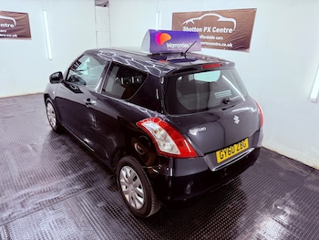 Used Suzuki Swift 2010 for sale - 77732366: Photo