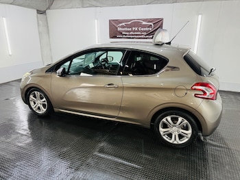 Used Peugeot 208 2012 for sale - 79048142: Photo