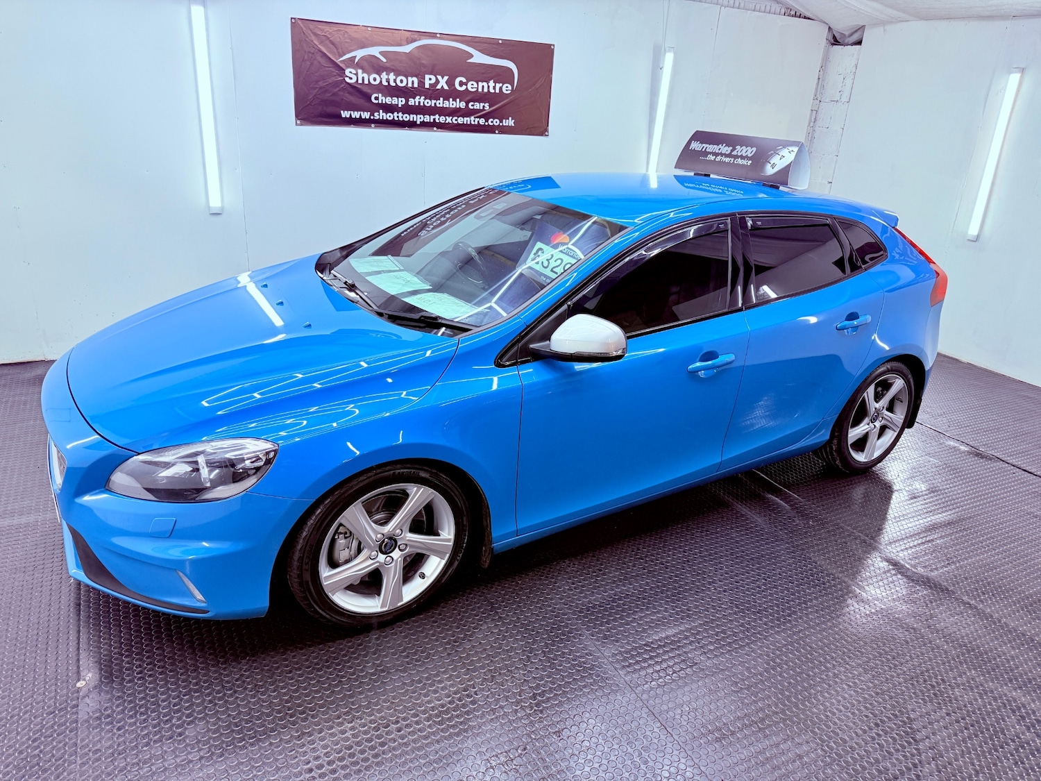 Used Volvo V40 2016 for sale - 77180311: Photo 1