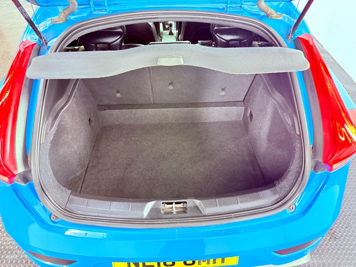 Used Volvo V40 2016 for sale - 77180311: Photo 12