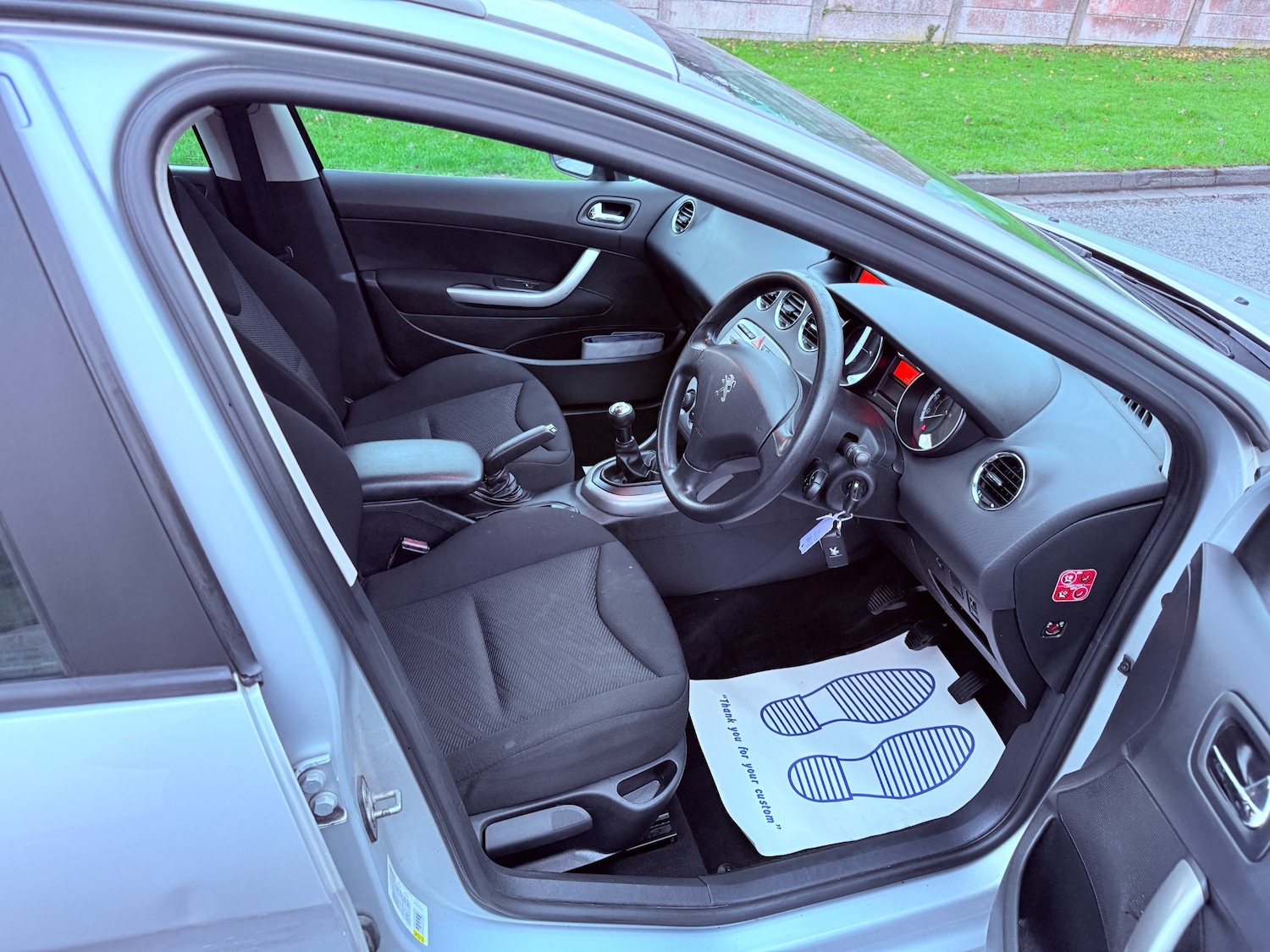 Used Peugeot 308 2013 for sale - 76605505: Photo 17