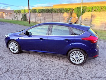 Used Ford Focus 2015 for sale - 75918147: Photo