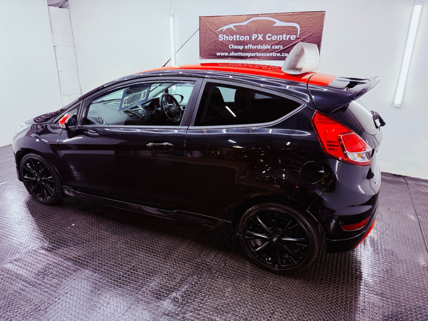 Used Ford Fiesta 2015 for sale - 77517720: Photo 3