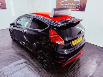 Used Ford Fiesta 2015 for sale - 77517720: Photo