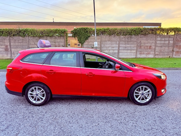 Used Ford Focus 2015 for sale - 76218947: Photo 2