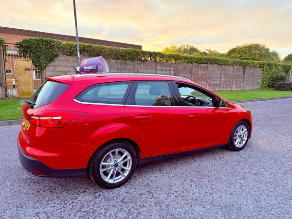Used Ford Focus 2015 for sale - 76218947: Photo 3