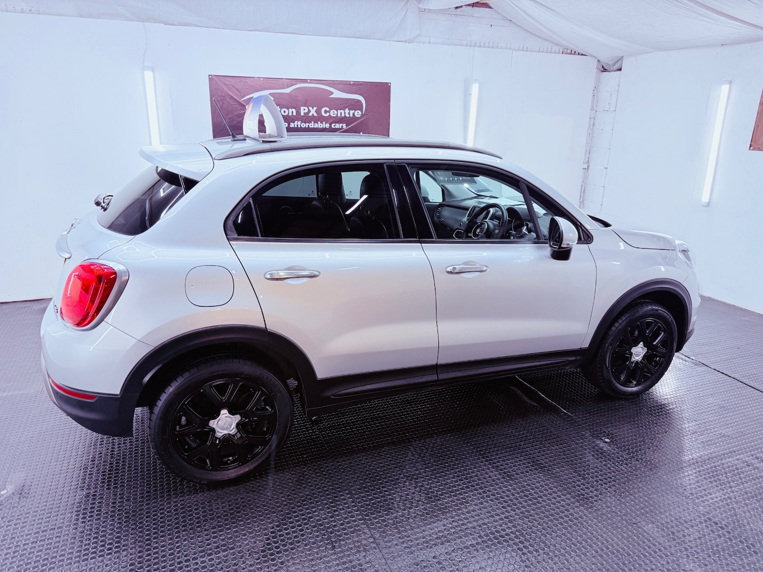 Used Fiat 500X 2016 for sale - 77063869: Photo 10