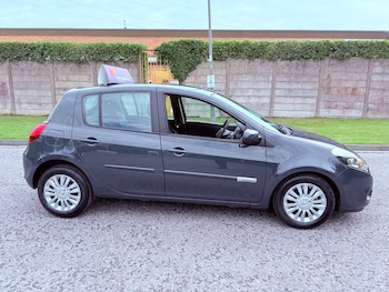 Used Renault Clio 2012 for sale - 75504895: Photo