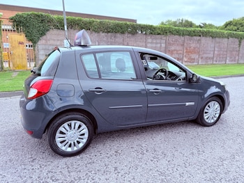Used Renault Clio 2012 for sale - 75504895: Photo