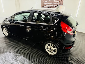 Used Ford Fiesta 2017 for sale - 79091660: Photo