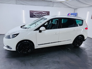 Used Renault Grand Scenic 2016 for sale - 78521943: Photo