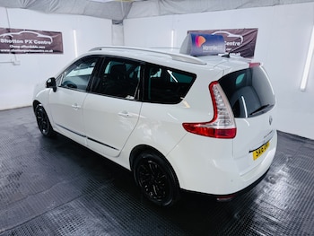 Used Renault Grand Scenic 2016 for sale - 78521943: Photo