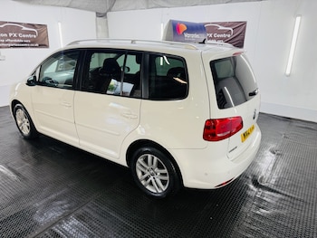 Used Volkswagen Touran 2012 for sale - 79156937: Photo