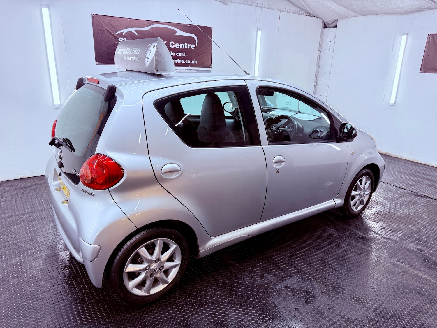 Used Toyota AYGO 2009 for sale - 77635280: Photo 11