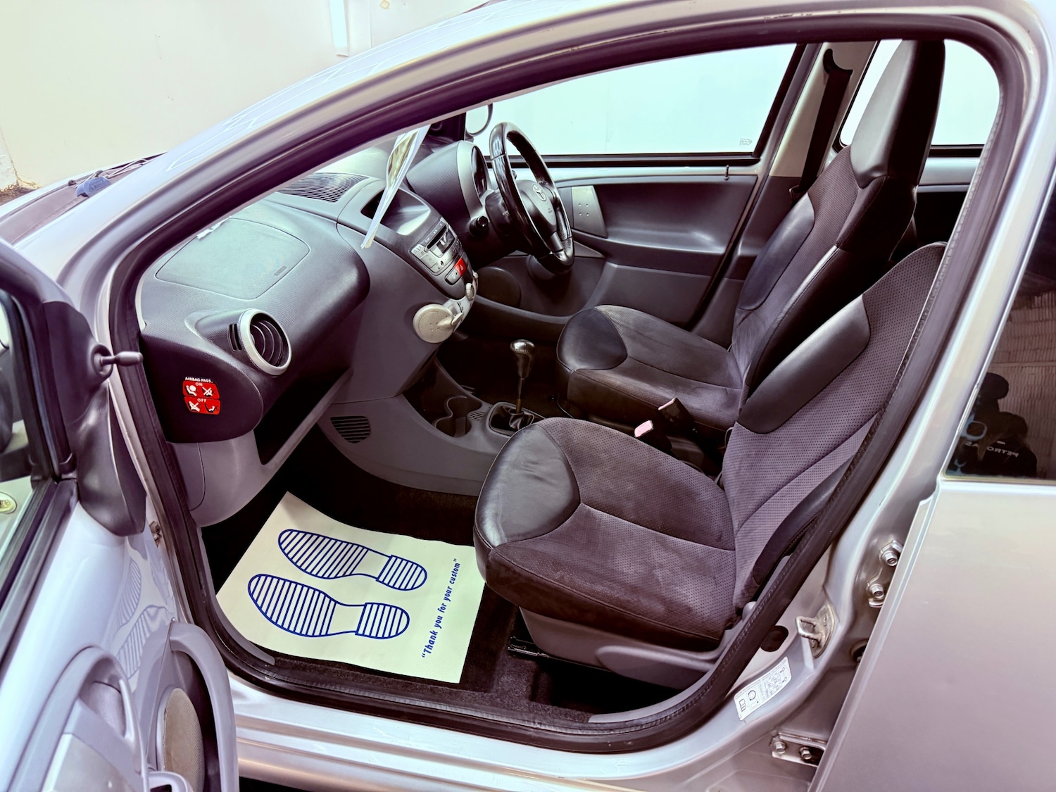 Used Toyota AYGO 2009 for sale - 77635280: Photo 14