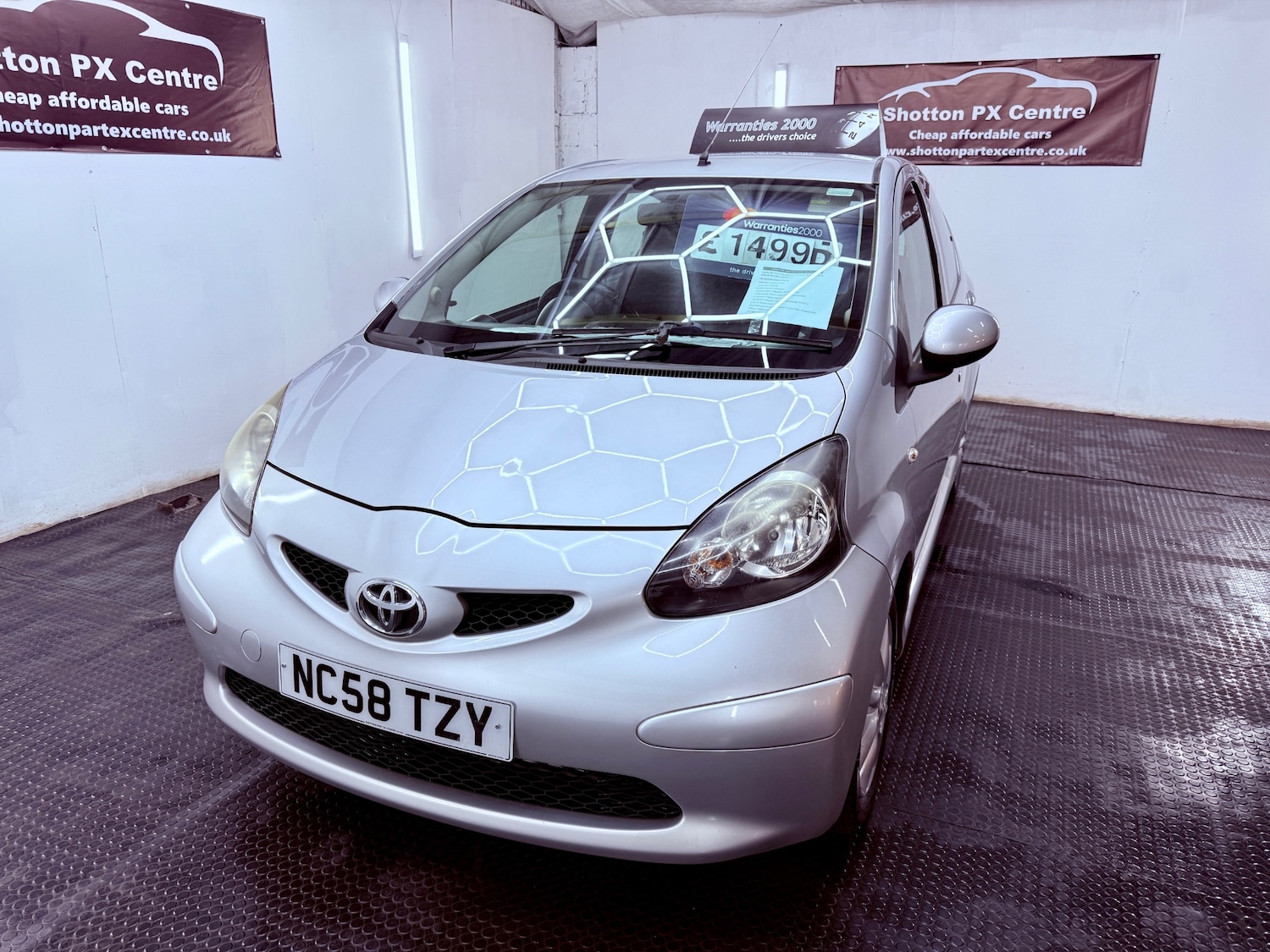 Used Toyota AYGO 2009 for sale - 77635280: Photo 6