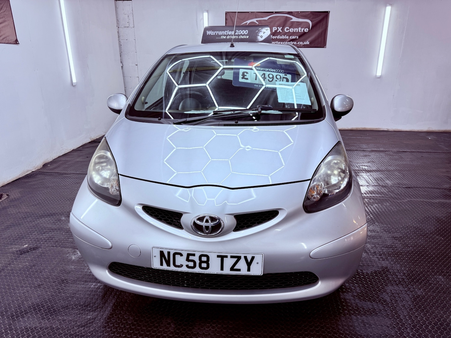 Used Toyota AYGO 2009 for sale - 77635280: Photo 7