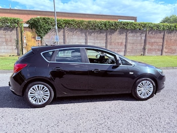 Used Vauxhall Astra 2015 for sale - 75805789: Photo