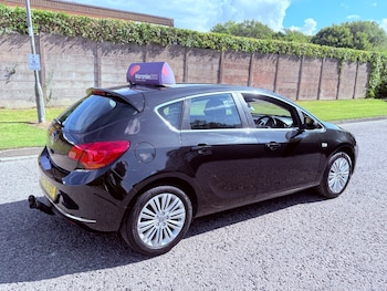 Used Vauxhall Astra 2015 for sale - 75805789: Photo
