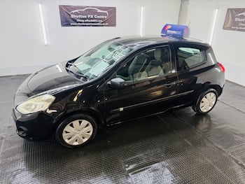 Used Renault Clio 2010 for sale - 79710877: Photo