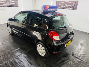 Used Renault Clio 2010 for sale - 79710877: Photo
