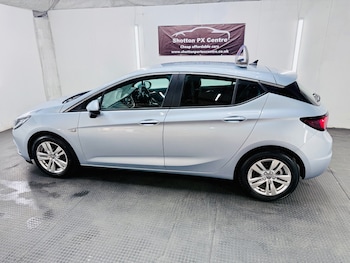 Used Vauxhall Astra 2017 for sale - 78584701: Photo