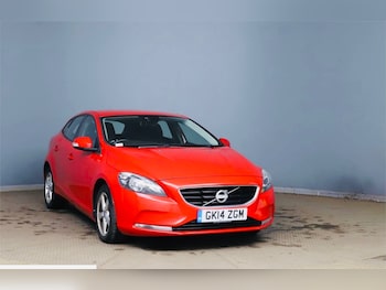 Used Volvo V40 2014 for sale - 78071090: Photo